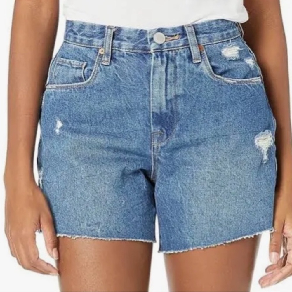 Blank NYC | 90s Vibes High Waist Denim Cut Off Distressed Perry Mom Shorts | 28